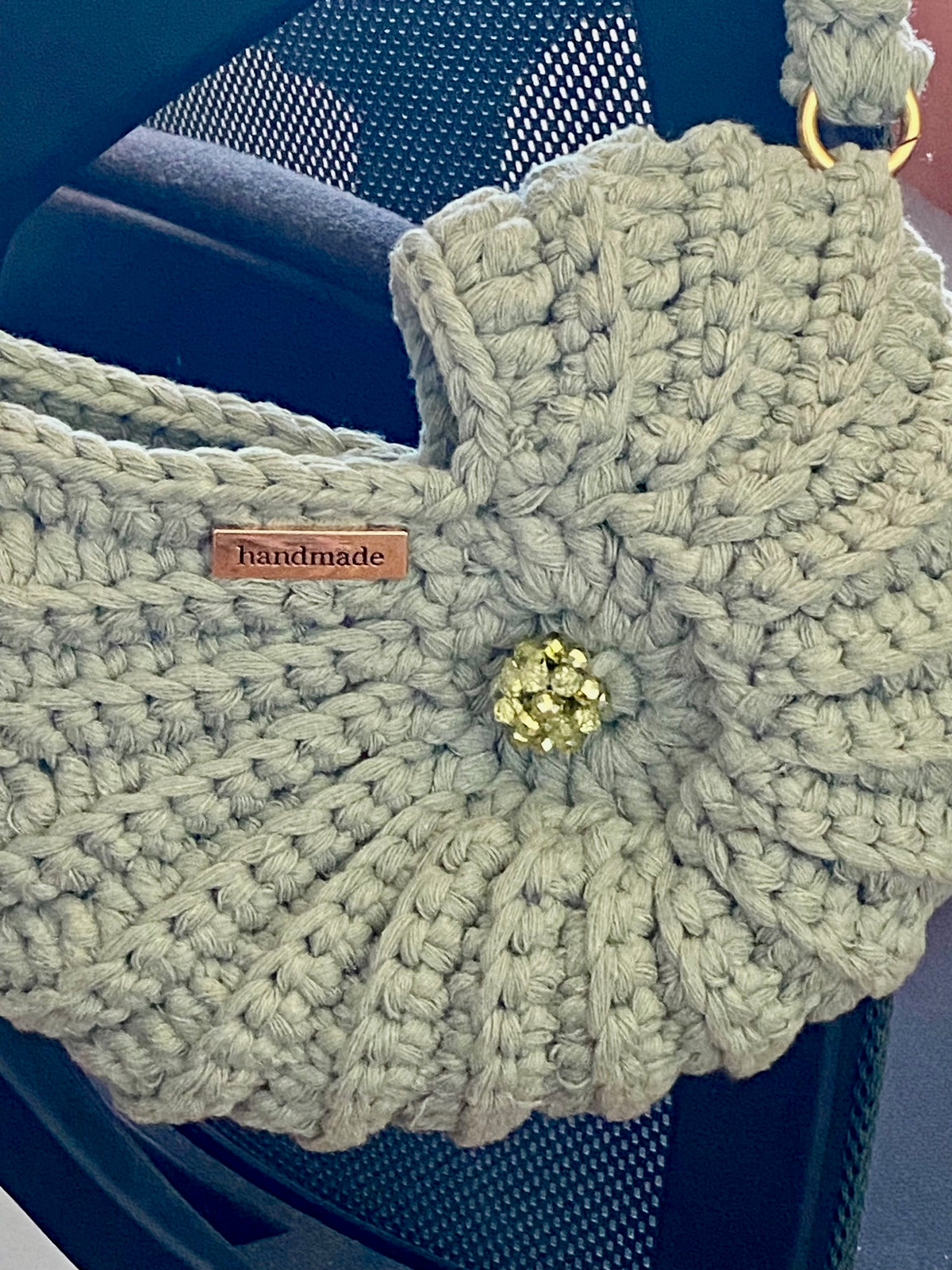 Sac coquillage crocheté kaki clair - Fait main - Pièce unique